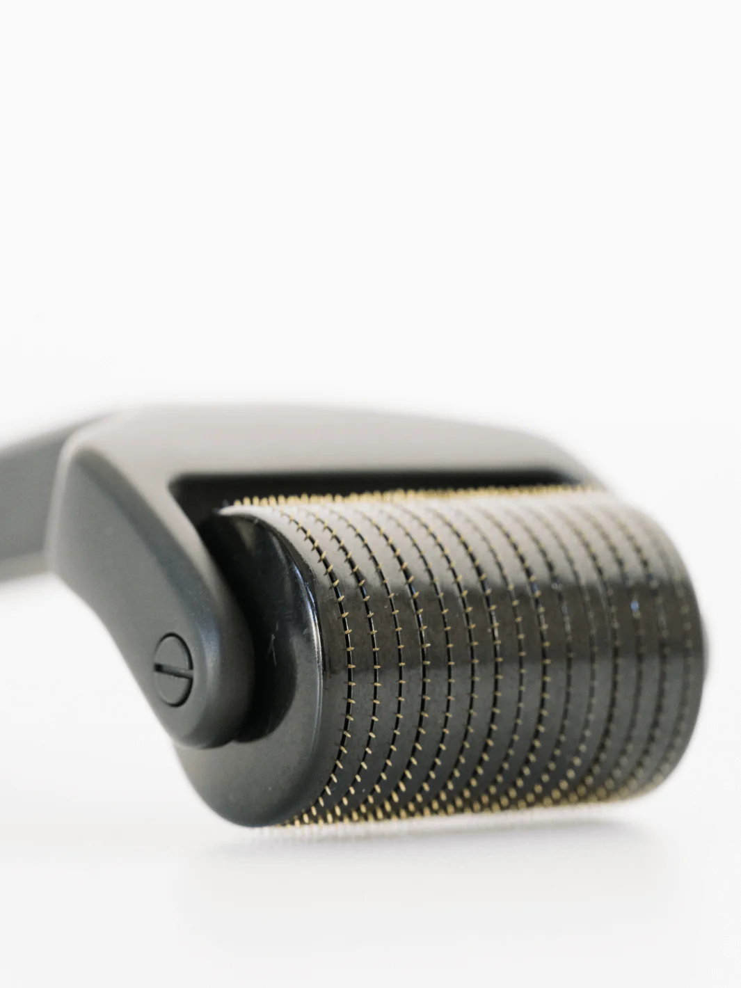 Activating Beard Roller - Image 9