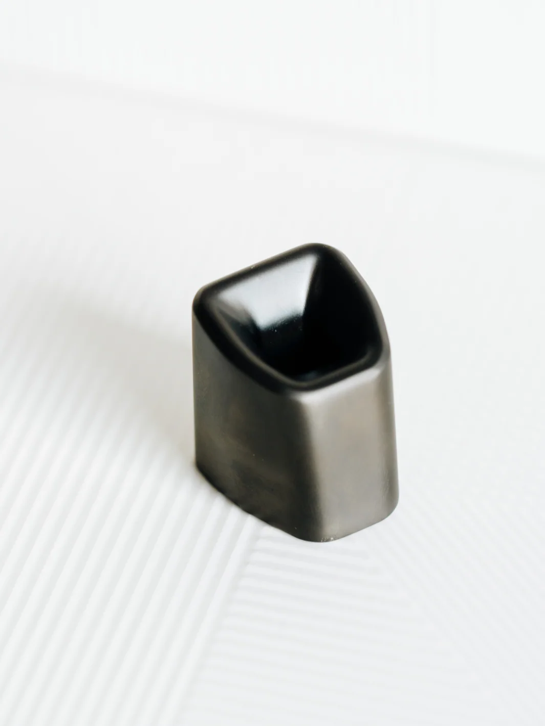Activating Beard Roller Stand - Image 3