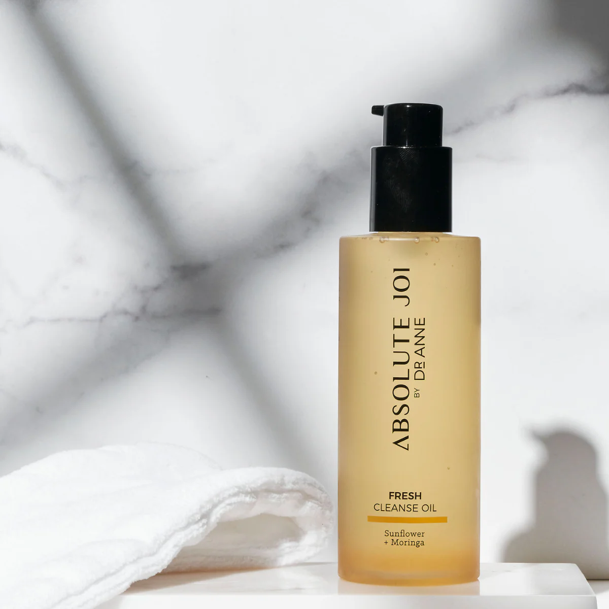 Cleansing Oil with Sunflower & Moringa - Image 4