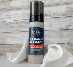 Levi Fisher / Oyin Handmade - Fresh Start Black Soap & Honey Foaming Beard Wash
